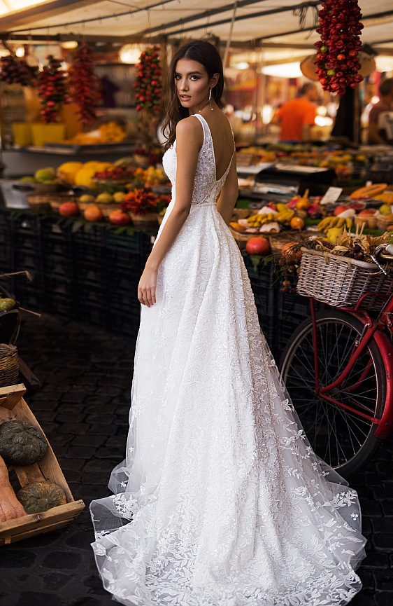 Svadobné šaty čipkované na ramienka z bielej čipky